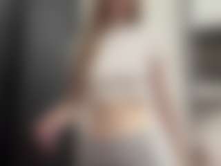 Live cam show with MyrtaFilkins - Moaning on Mixed Magazine Live