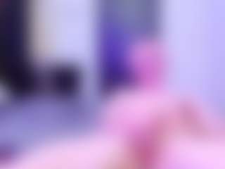 Live cam show with Axell-stone - Brown Eyes on Camming Site