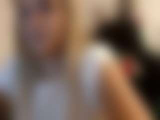 Live cam show with Lara - Blondie on Camsoda