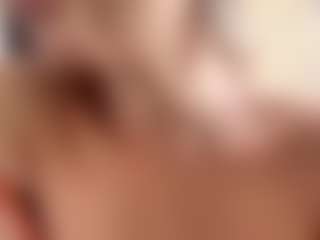 Live cam show with Liv - Normal on TottyGirls