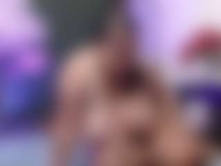 Live cam show with Saymarlunaa - Striptease on wildcum.com