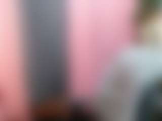 Live cam show with Babe-Angel - Average on SpunkLive