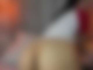 Leah-Brm's Live Sex Cam Show