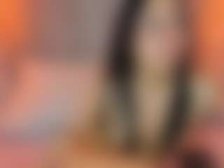 Leah-Brm's Live Sex Cam Show