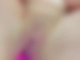 Leah-Brm's Live Sex Cam Show