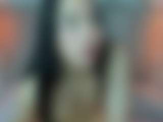 Leah-Brm's Live Sex Cam Show