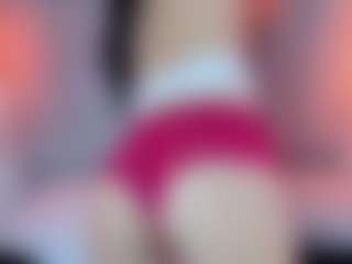 Leah-Brm's Live Sex Cam Show