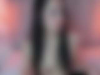 Live cam show with Leah-Brm - Camel Toe on Mixed Magazine Live