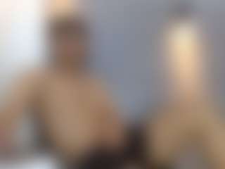 LeleHott01's Live Sex Cam Show