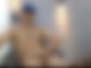 LeleHott01's Live Sex Cam Show
