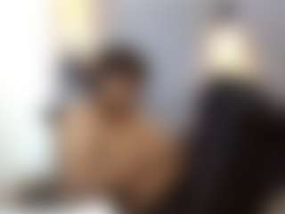 LeleHott01's Live Sex Cam Show