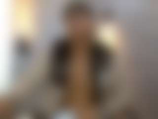 LeleHott01's Live Sex Cam Show