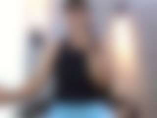 Show live cam dengan LeleHott01 - Tease di Camsoda