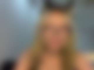 Live cam show with DevoraKolwyck - Granny Blonde Hair on Camsoda