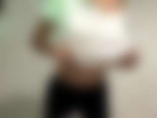Live cam show with DevoraKolwyck - Granny Squirt on madthumbs