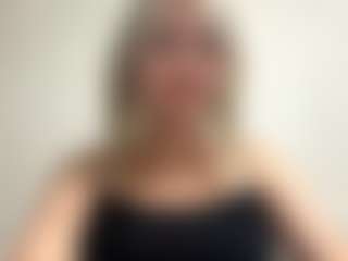Live cam show with DevoraKolwyck - Granny on SpunkLive