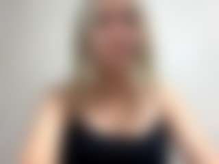 Live cam show with DevoraKolwyck - Granny Squirt on Camsoda
