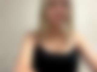 Live cam show with DevoraKolwyck - Granny Blonde Hair on Adult Interactions