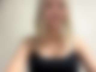 Live cam show with DevoraKolwyck - College on madthumbs