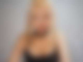DevoraKolwyck's Live Sex Cam Show