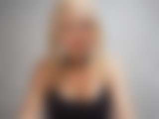Live cam show with DevoraKolwyck - Blue Eyes on Uber Horny
