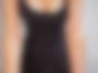 Live cam show with DevoraKolwyck - Smoking on Uber Horny