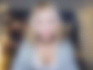 Live cam show with DevoraKolwyck - Blue Eyes on googirlz