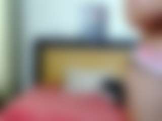 Live cam show with LUNAXS - Facial on Camsoda