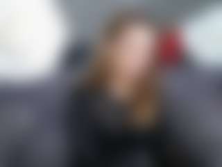 Live cam show with MiyaLinn - Smoking on luckytryst.com