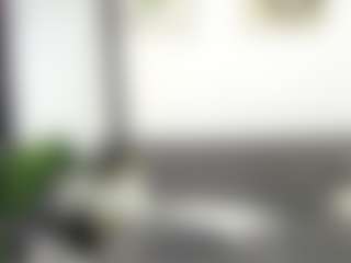Cam Show en direct de MonicaSaenz