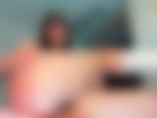 silvanna-more's Live Sex Cam Show
