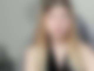 Live cam show with Stefaniasweet - Pantyhose on CamwithHer