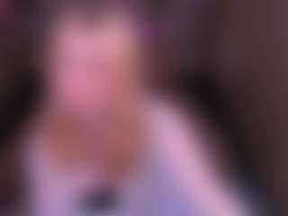 Live cam show with AshleyBurke - Blonde Hair Petite on Chatstar