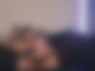Live cam show with blueyez4you - New MILF on SmokeAndPoke