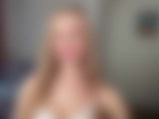 Live cam show with HillaryKoetter - Flash on Camsoda