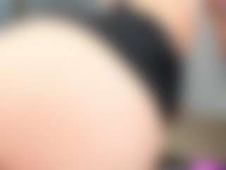 Longis1and1's Live Sex Cam Show