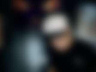 Live cam show with LuxeCouple - Smoking on crypto-cams