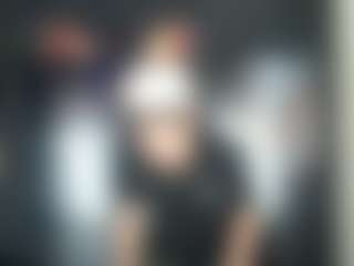 Show de câmera ao vivo com LuxeCouple - Smoking no Camsoda