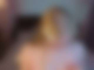Live cam show with Sweeet-Angelll - Doggy on Camiplay Live