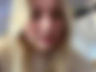 FreddaChase's Live Sex Cam Show