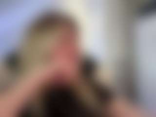 FreddaChase's Live Sex Cam Show