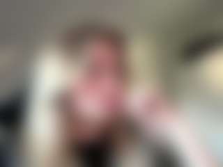 Live cam show with FreddaChase - College on Camming Site