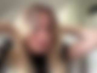 FreddaChase's Live Sex Cam Show