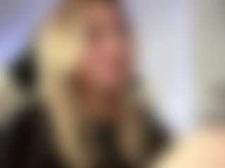 Live cam show with FreddaChase - College on Camsoda