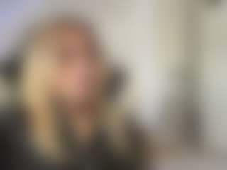FreddaChase's Live Sex Cam Show