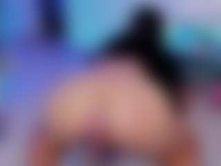 Live cam show with Mayfoxx06 - Smoking on Mixed Magazine Live