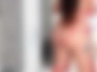 Live cam show with Mia Thompson - Red Hair on intimatelivegirls.com