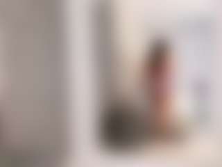 Live cam show with Mia Thompson - Red Hair on SquirtSoMuch