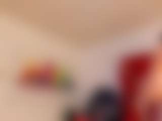 Live cam show with Missclouud - New Brown Eyes on Camming Site