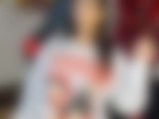Live cam show with Missclouud - Average on TeamSkeetLive